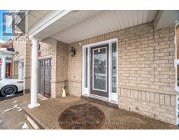 Primary Bedroom - 12 Hollingsworth Circle, Brampton, ON L7A0J7 Photo 4