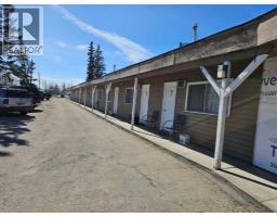506 Main Avenue W, Sundre, AB T0M1X0 Photo 2