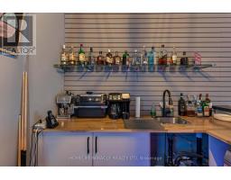 2789 Lakeshore Boulevard W, Toronto, ON M8V1H4 Photo 2