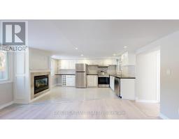 27 Connor Drive, Whitchurchstouffville, ON L4A2Z1 Photo 5