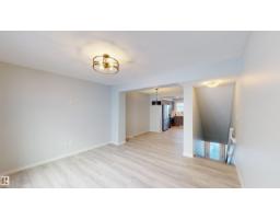 Kitchen - 20 Elizabeth Gd, Spruce Grove, AB T7X3C7 Photo 3