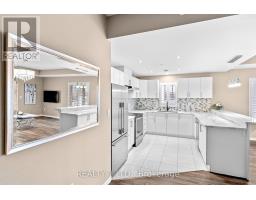 Kitchen - 209 16 Sullivan Avenue, Thorold, ON L2V2Y2 Photo 2