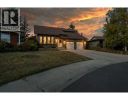 Dining room - 30 Comfort Close, Red Deer, AB T4P2T7 Photo 2
