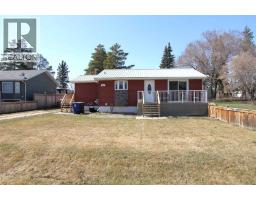 112 3 Street E, Image 2