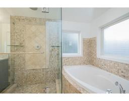 14057 66 Avenue, Surrey, BC V3W2B2 Photo 3