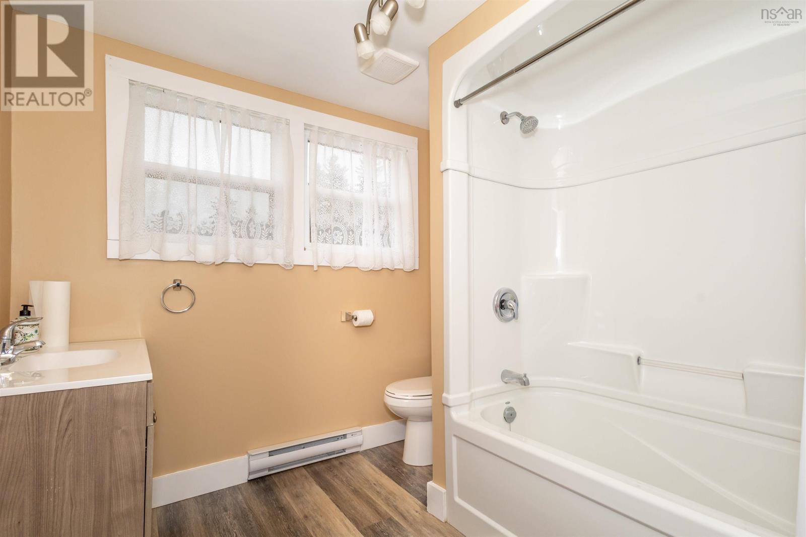 2792 Grand Mira North Road