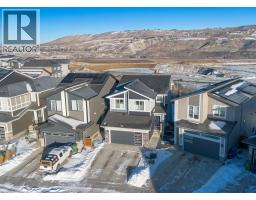 Pantry - 280 Precedence View, Cochrane, AB T4C3B4 Photo 4