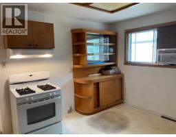 Primary Bedroom - 629 Stafford Drive N, Lethbridge, AB T1H2B3 Photo 3