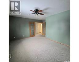 Living room - 8 Coupland Crescent, Meadow Lake, SK S9X1B1 Photo 2