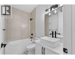 Foyer - 98 Waterford Crescent, Chestermere, AB T1X3A2 Photo 4