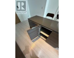 1708 200 Bloor Street W, Image 3