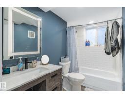 Primary Bedroom - 11907 70 St Nw, Edmonton, AB T5B1V1 Photo 3