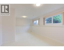 Kitchen - 5795 Valleyview Rd, Duncan, BC V9L4Z6 Photo 5