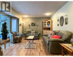 Dining room - 11 Princeton Road W, Lethbridge, AB T1K5A1 Photo 5