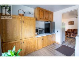 Laundry room - 23655 Industrial Road, Thamesville, ON N0P2K0 Photo 3
