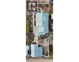 Full bathroom - 7298 18th Street, Grand Forks, BC V0H1H0 Photo 5