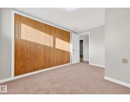 Primary Bedroom - 9508 139 Av Nw, Edmonton, AB T5E5Z8 Photo 4