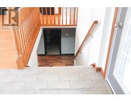 Living room - 516 Springbank Avenue N, Woodstock, ON N4T1H1 Photo 2