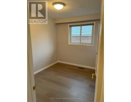 Kitchen - Main 3346 Ivernia Road, Mississauga, ON L4Y3E8 Photo 3