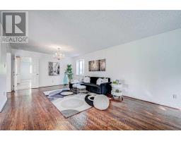 Kitchen - 44 Frontenac Avenue, Toronto, ON M5N1Z7 Photo 3