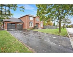 1105 Ewing Crescent, Mississauga, ON L5V1B9 Photo 2
