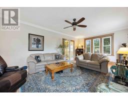 Bedroom 2 - 194 London Road, Sarnia, ON N7T4V5 Photo 5