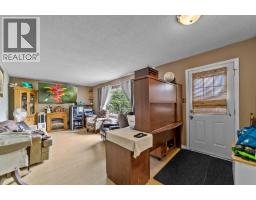 Hall - 4903 53 Street, Innisfree, AB T0B2G0 Photo 4