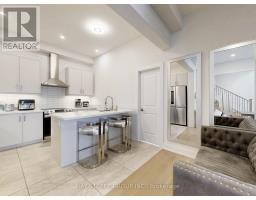 Kitchen - 88 Harvey Bunker Crescent, Markham, ON L6C2A5 Photo 5