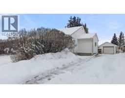 Bedroom - 9624 107 Avenue, Grande Prairie, AB T8V1L1 Photo 2