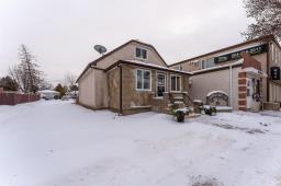 650 Park Avenue, Beausejour, MB R0E0C0 Photo 4