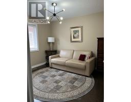 386 Gilpin Drive, Newmarket, ON L3X3H2 Photo 3