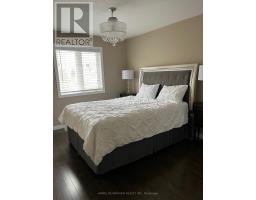 386 Gilpin Drive, Newmarket, ON L3X3H2 Photo 4