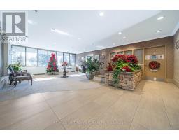 Kitchen - 2212 2330 Bridletowne Circle, Toronto, ON M1W3P6 Photo 3