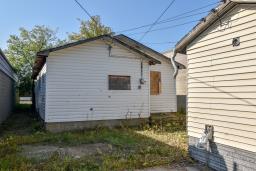 5010 50 Avenue, Lamont, AB T0B2R0 Photo 5