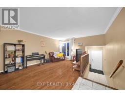 Family room - 4 Huntersfield Drive, Ottawa, ON K1T3E4 Photo 4