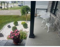 Bedroom 2 - 301 Wood Avenue, Smiths Falls, ON K7A5H4 Photo 5