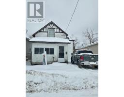111 Andrew Street S, Orillia, ON L3V5J3 Photo 2