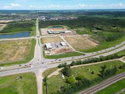 3 Ballpark Way, Spruce Grove, AB T7X3M1 Photo 4