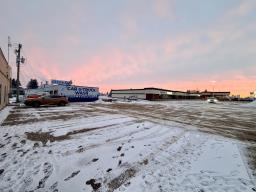 5602 50 Ave, St Paul, AB T0A3A1 Photo 5