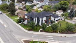 8145 82 Avenue, Edmonton, AB T6C0Y3 Photo 4