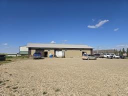 5602 44 St, Rimbey, AB T0C0C4 Photo 2