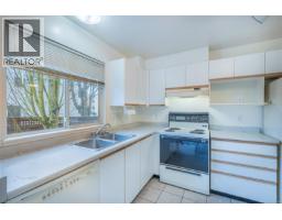 Balcony - 201 1055 Hillside Ave, Victoria, BC V8T2A4 Photo 5