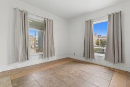 9513 103 Ave Nw, Edmonton, AB T5H0G8 Photo 4