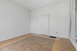 9513 103 Ave Nw, Edmonton, AB T5H0G8 Photo 5