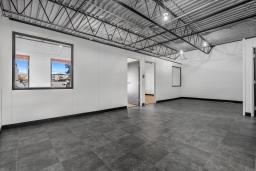 10041 81 Ave Nw, Edmonton, AB T6E1W7 Photo 3