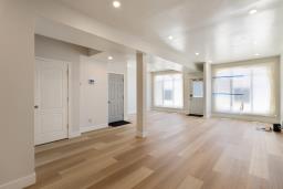 10870 96 Street, Edmonton, AB T5H2K1 Photo 5