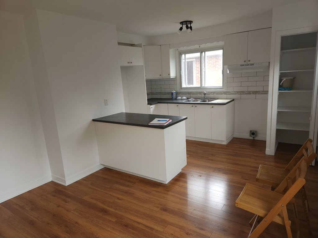 401 Av. Paquin, Image 2