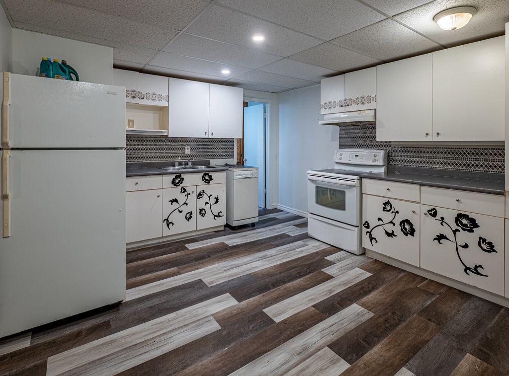 Photo 26 of 70 Coral Crescent, Steinbach MB