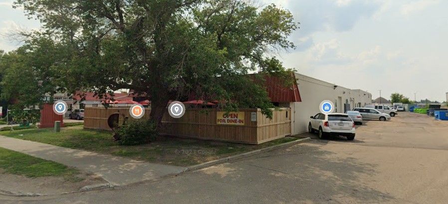 Photo 8 of 6748 99 St NW, Edmonton AB