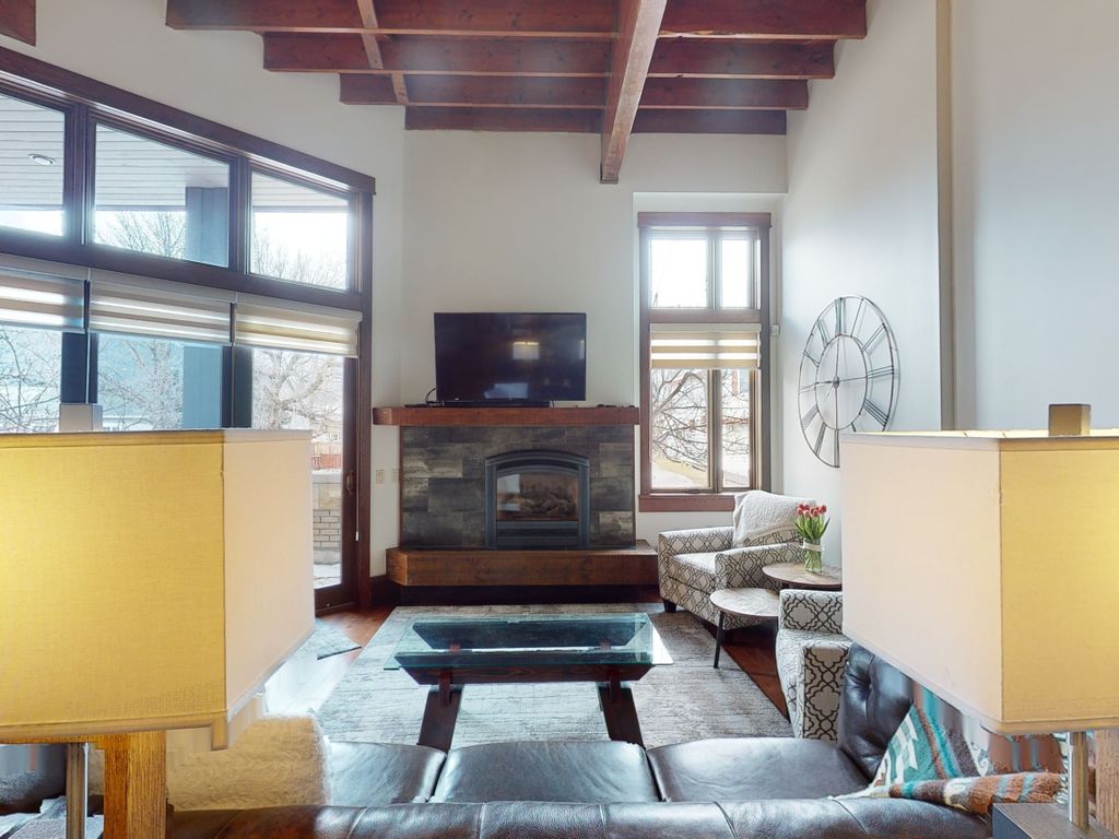 Photo 4 of 103B 2nd Ave, Fernie BC